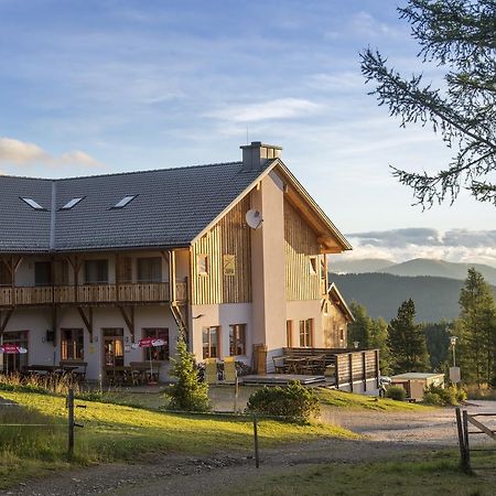 Jufa Hotel Hochrindl Exterior photo